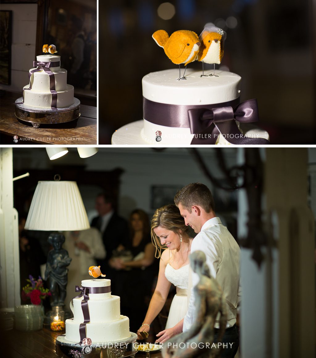 Golden_Lamb_Buttery_Wedding_Cake_Cutting