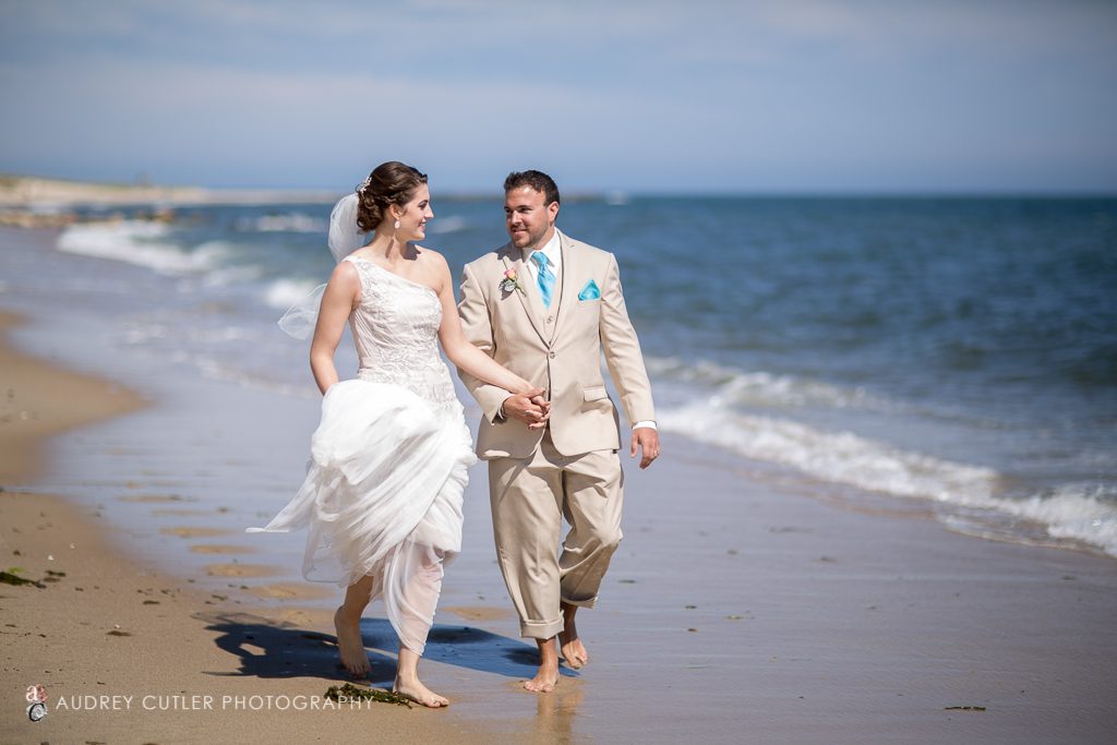 Stunning_backyard_wedding_on_cape_cod_beach_massachusetts-candid-wedding-photographer-favorite-wedding