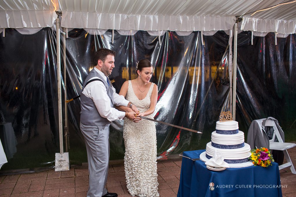 gerados_italian_bakery_wedding_cake_cutting
