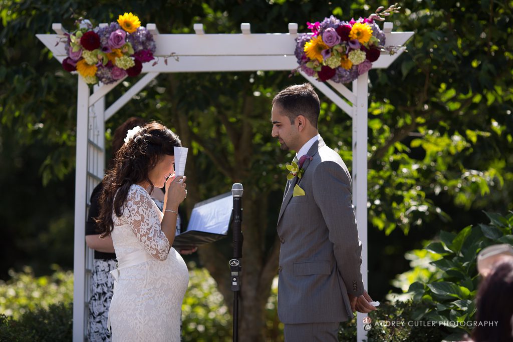 Massachusetts_wedding_photojournalist_harrington_farm