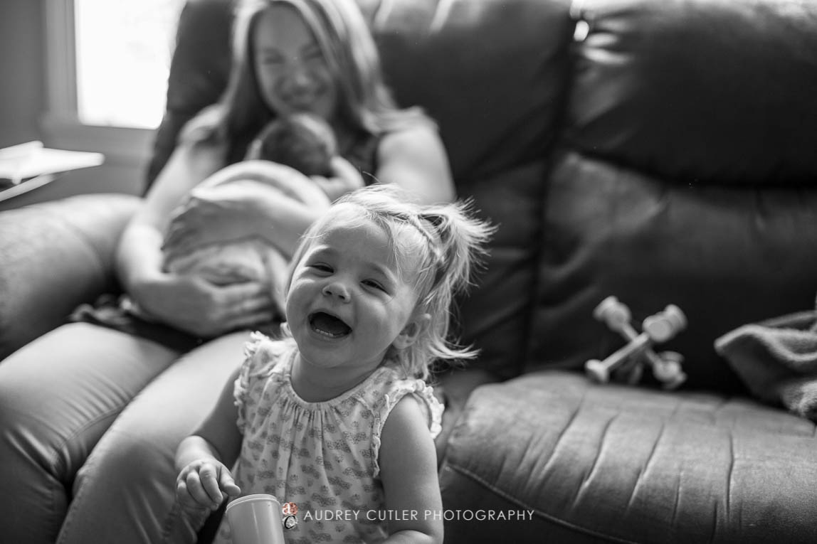 Family-newborn-photography-at-home