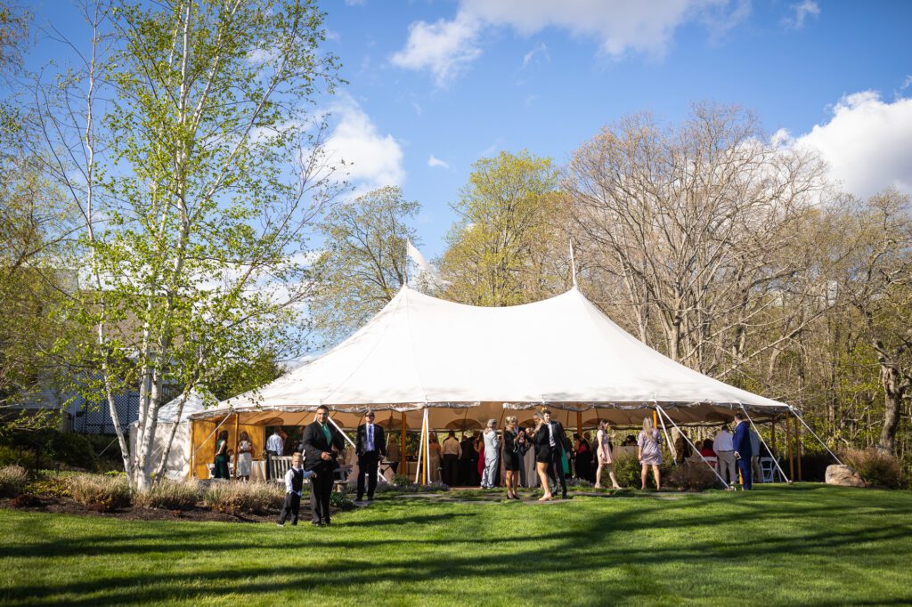 central-massachusetts-wedding-venue-sperry-tent-1