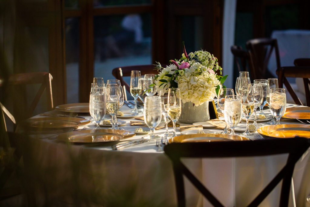New-England-Botanic-Garden-at-Tower-Hill-wedding-reception-table-in-sun-light