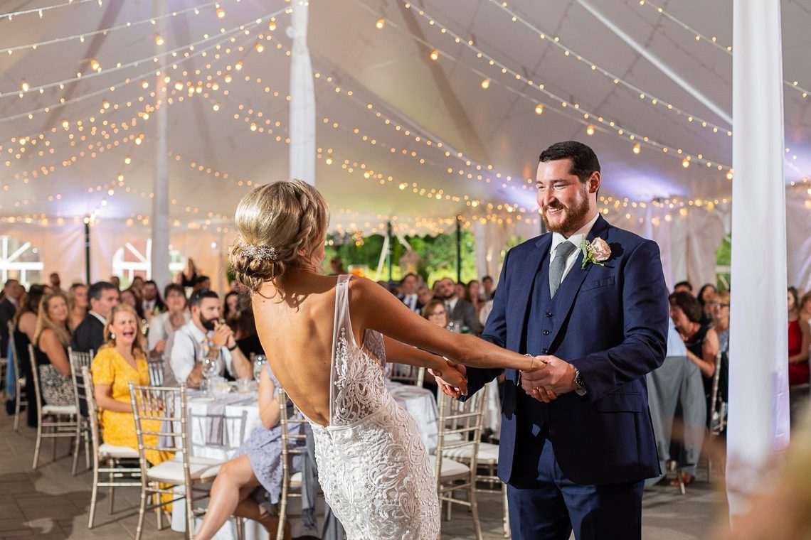 bride-and-groom-first-dance-central-mass-wedding-photographer