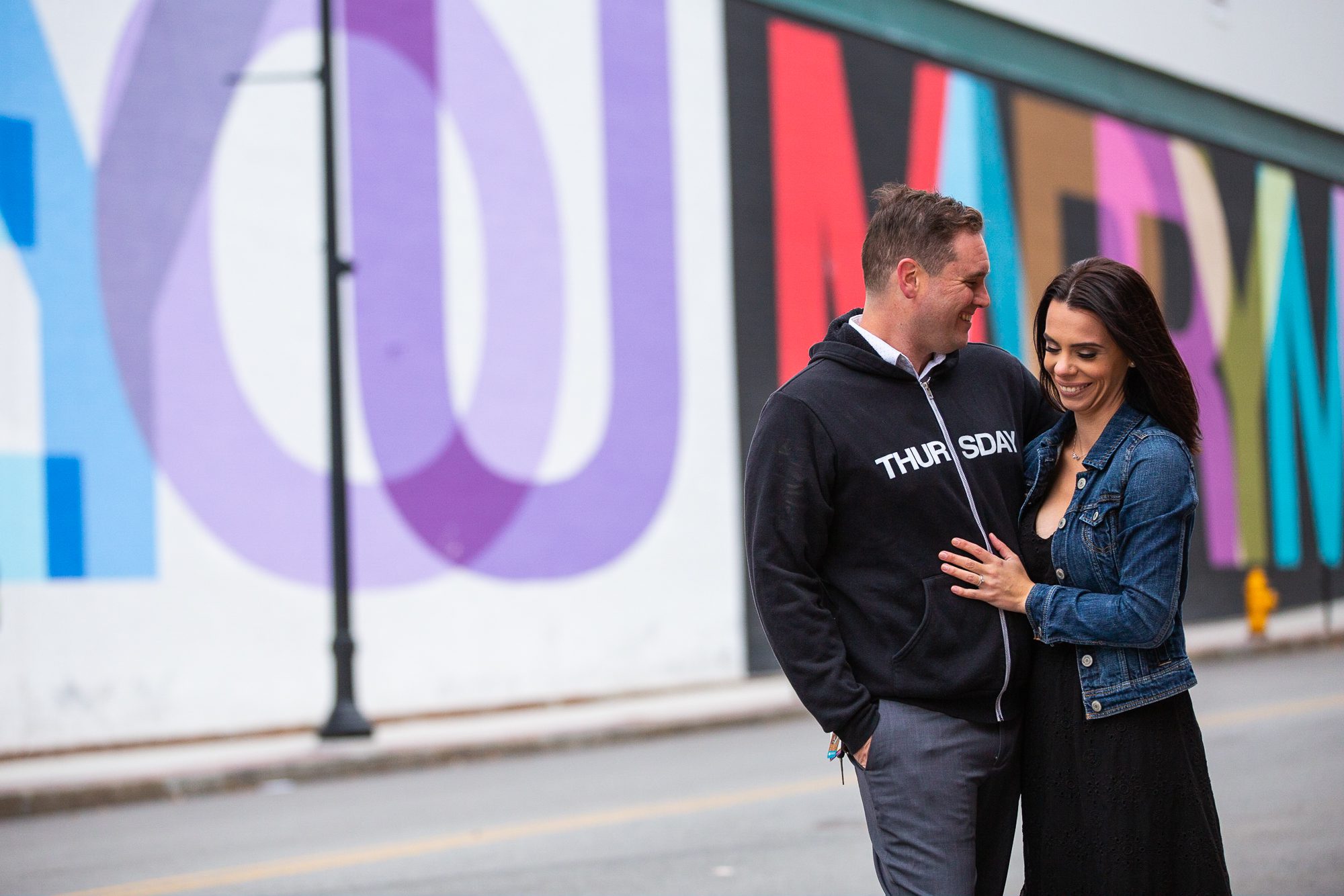 couple-in-front-of-worcester-ma-will-you-marry-me-mural