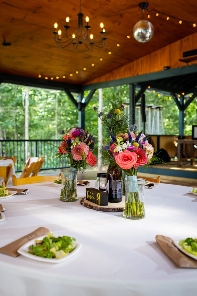 center-piece-florals-laurel-ridge-bed-and-breakfast-warren-ma-wedding-