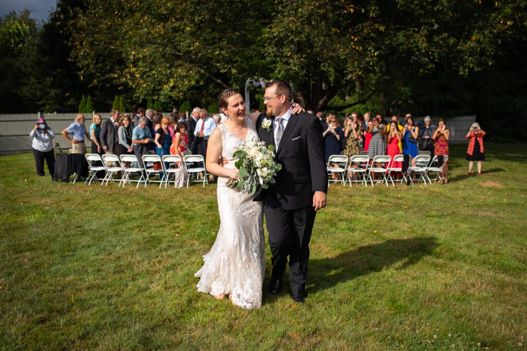 outdoor-ceremony-couple-laughing